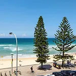 Luxury Manly Beachfront Apartment