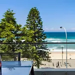Luxury Manly Beachfront Apartment
