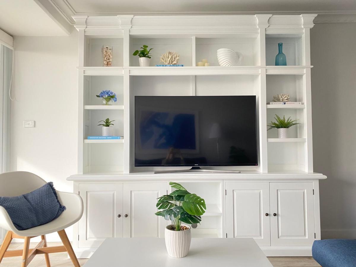 Luxury Manly Beachfront Apartment *