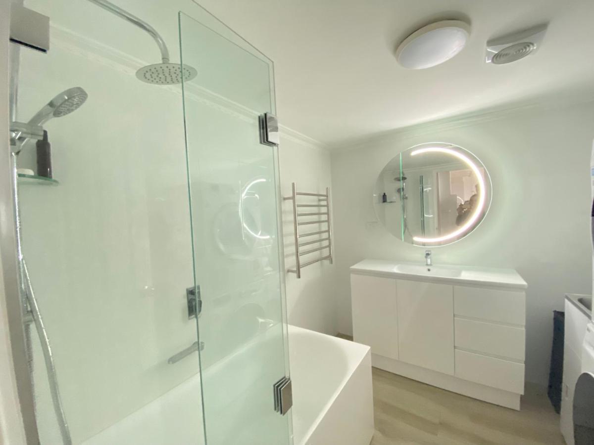 Luxury Manly Beachfront Apartment Sydney