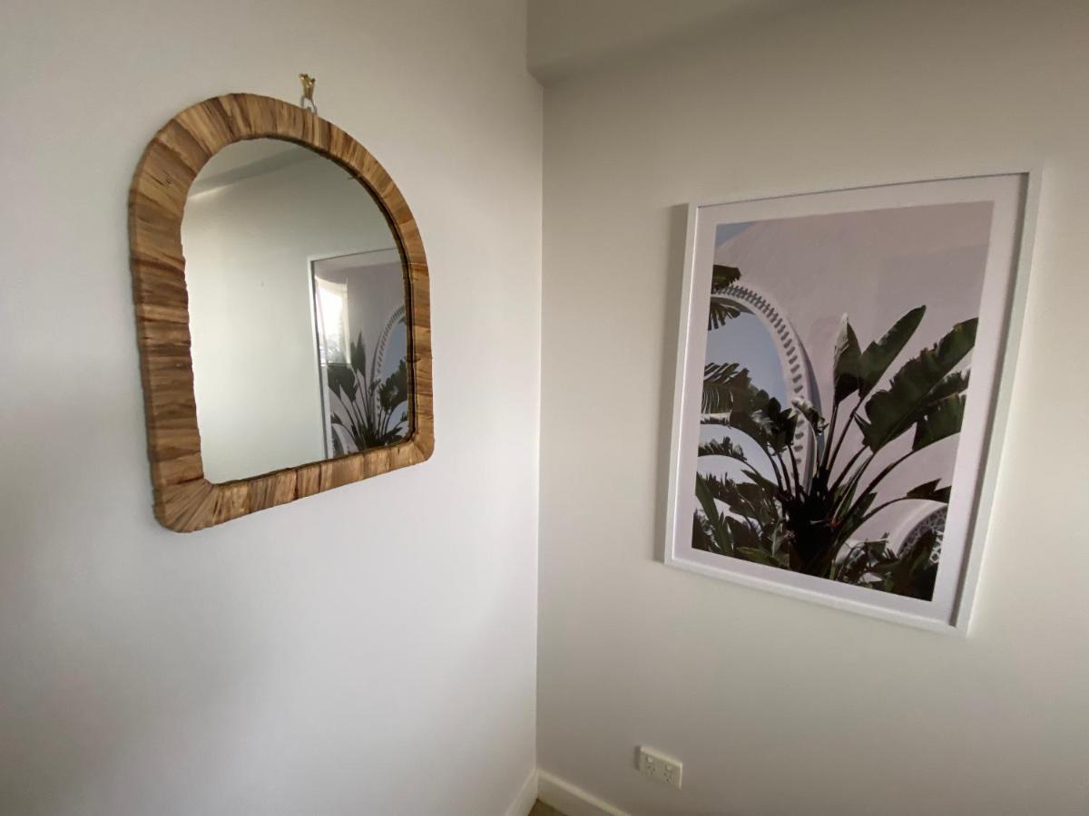Luxury Manly Beachfront Apartment *
